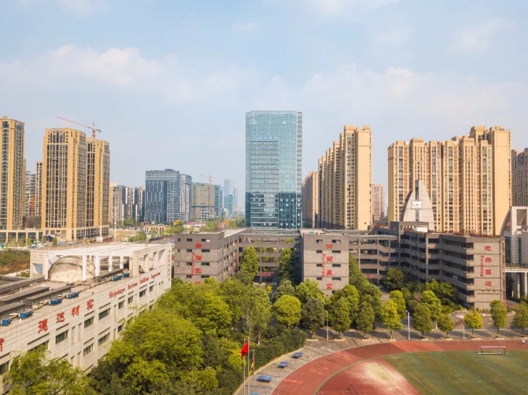 成都石室天府中學國際部學校環境