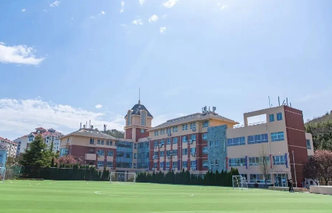 青島梅爾頓學校國際高中（A-level、國際藝術課程）2024年招生簡章！